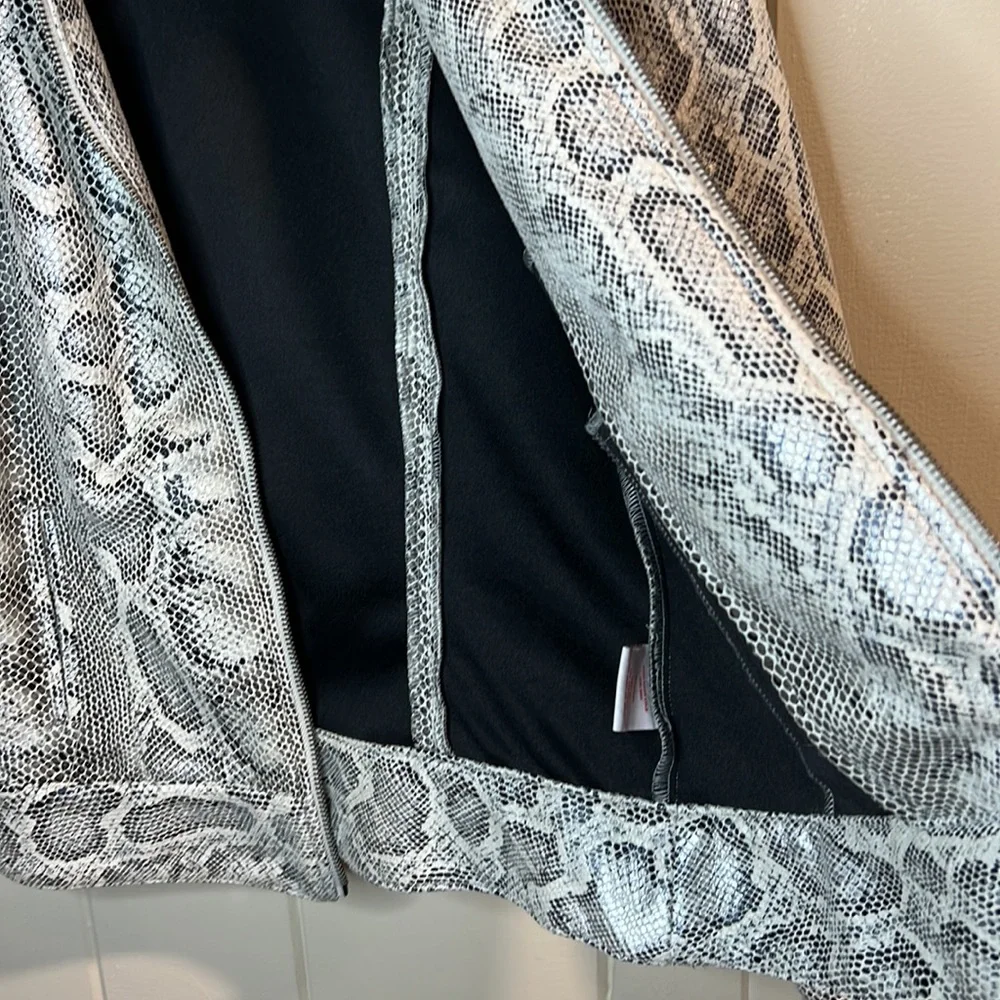 Ruby Red Snake Skin Leather Jacket - Picture 6 of 9